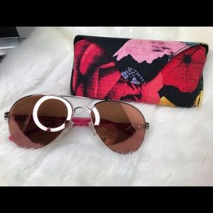 Vera Bradley Sunglasses w/ matching case